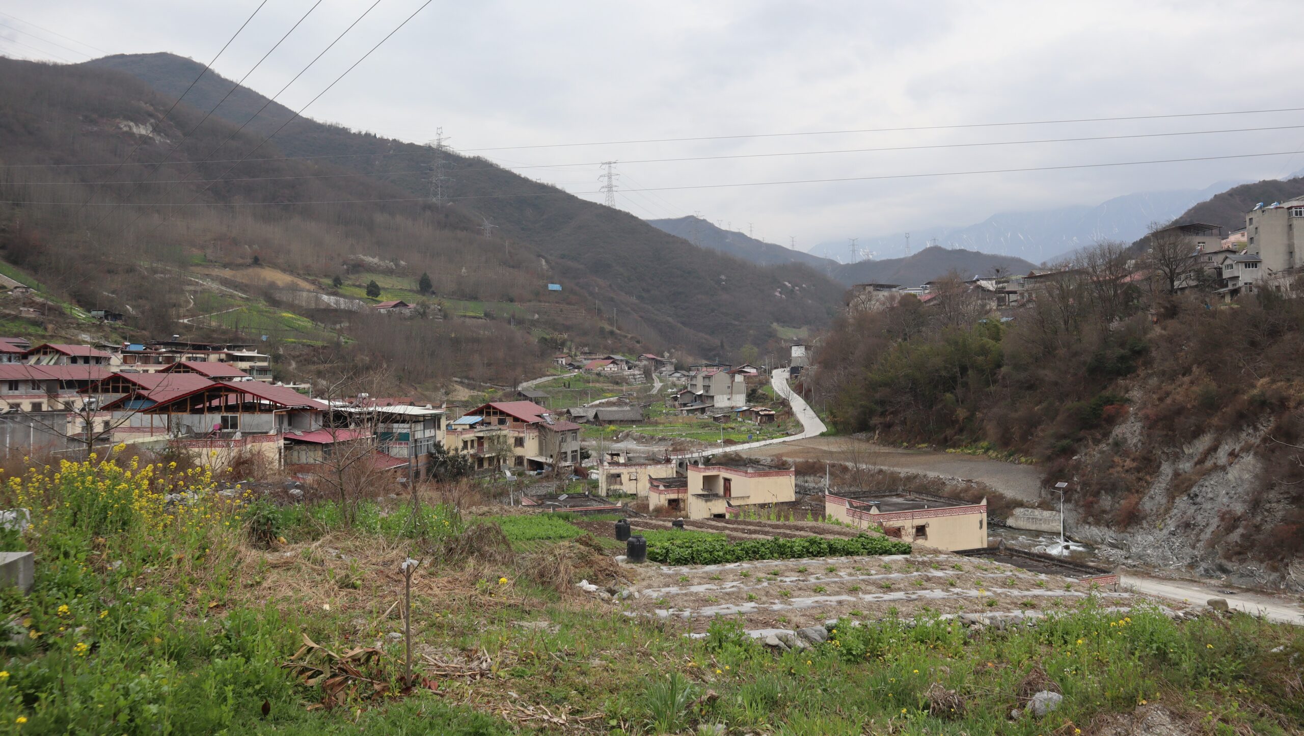 Fushun: Full, Intimate Countryside in East Maoxian